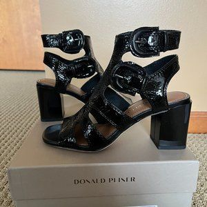 DONALD PLINER Phyllis, Black Crinkle Patent Sandals, Size 5  **NIB**